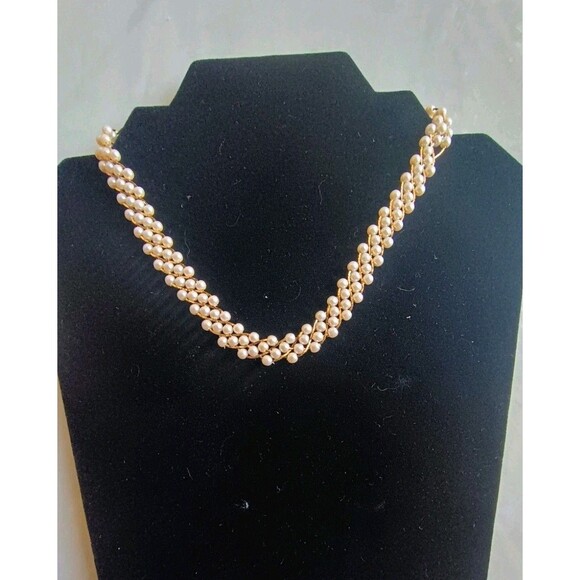 Vintage Women's Faux Pearl Four Chain Braided Gold Tone Necklace - Picture 5 of 5